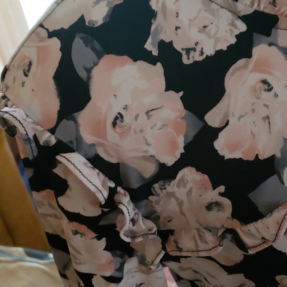 Karl Lagerfeld blouse - Picture 3 of 4